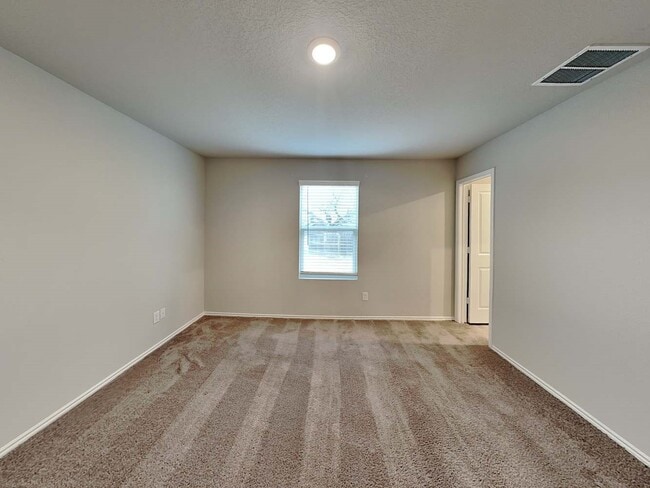 Photo - 7315 Avila Vis