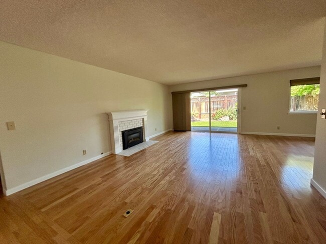 Photo - Welcome to this charming 3-bedroom, 2-bath home located in a desirable Oakmont 55+ adult community