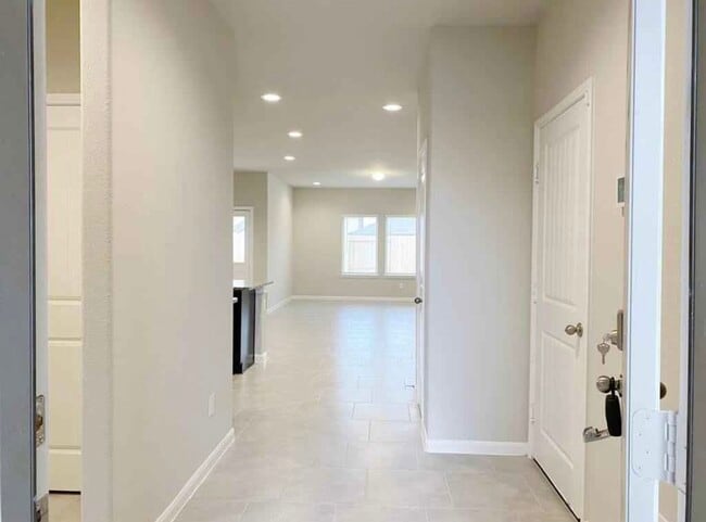 Building Photo - 29602 Juniper Ct Rental