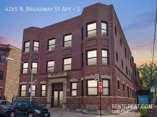 Building Photo - 4265 N Broadway Unit 1