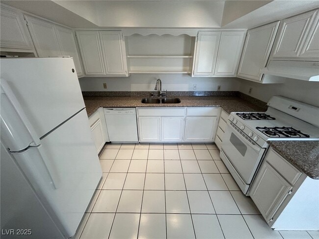 Photo - 5576 W Rochelle Ave. Unidad 26D