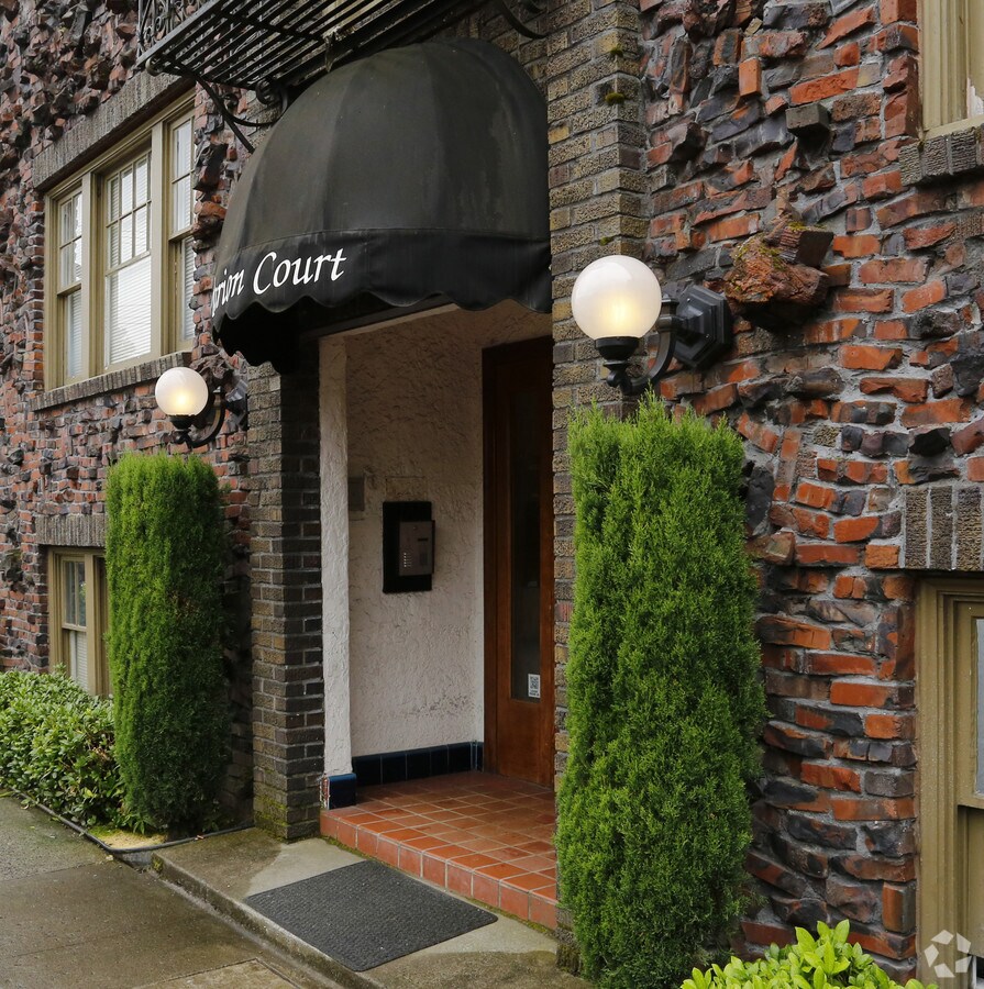 Photo - Marion Court Apartments