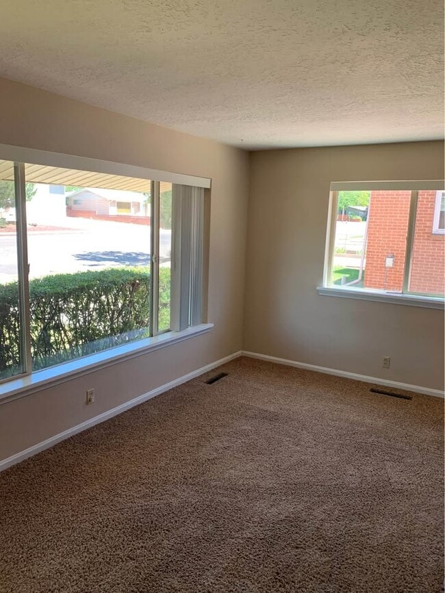 Building Photo - 151 N 1225 W Rental