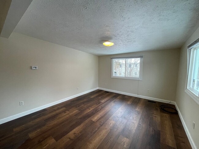 Photo - 121 Parchmount Ave Unit C