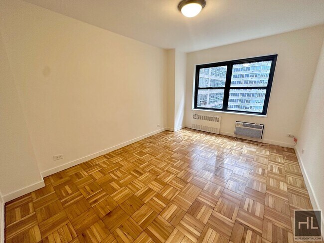 Photo - EAST 55 STREET Unit 7H