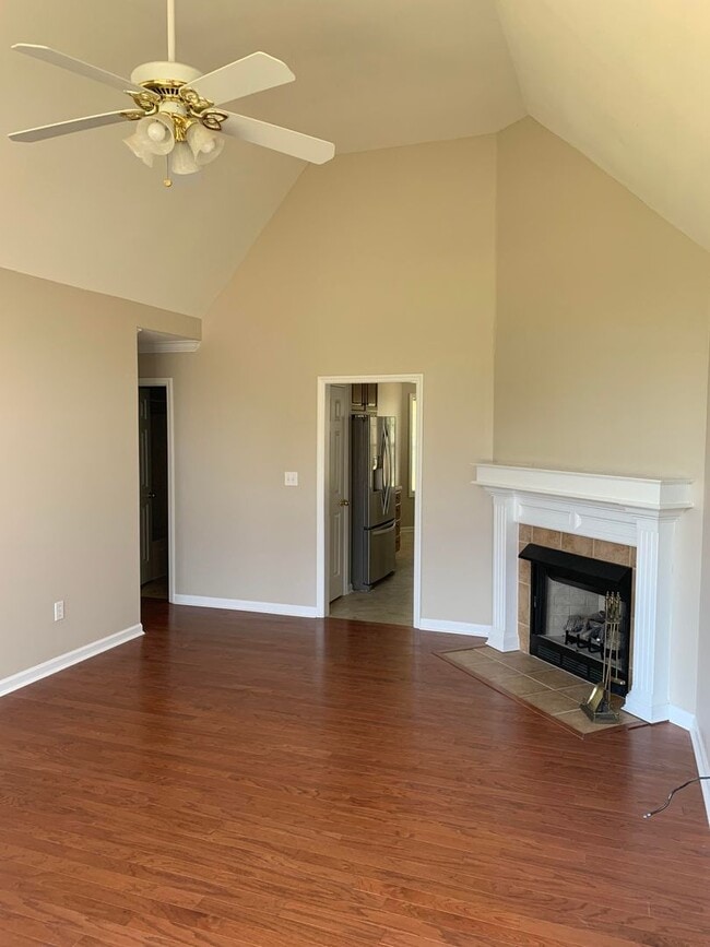 Photo - Nice Rancher in Toney