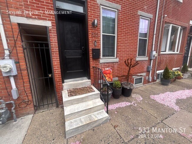 Photo - 533 Manton St