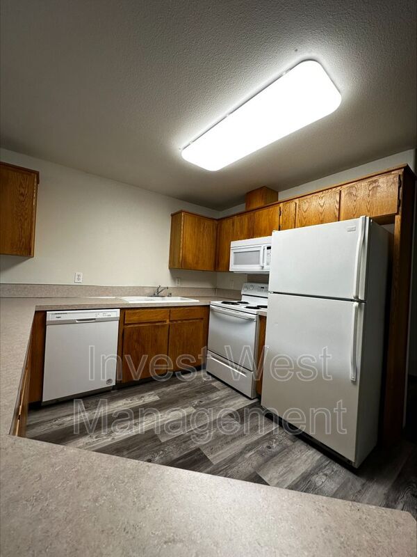 Photo - 657 29th St Unit #4