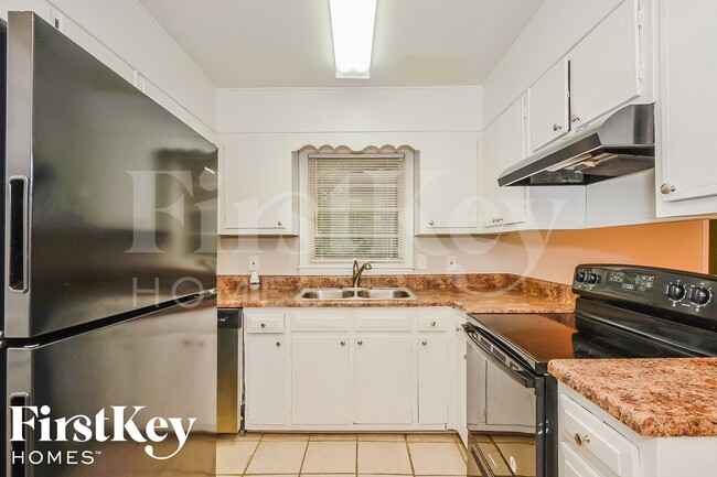 Photo - 525 Jefferson Ave