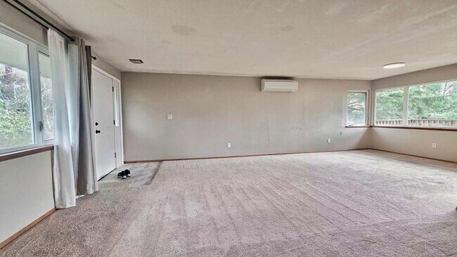 Photo - Charming 3 Bed 1.25 Bath Home in Skyway with a great view of Mt Rainier