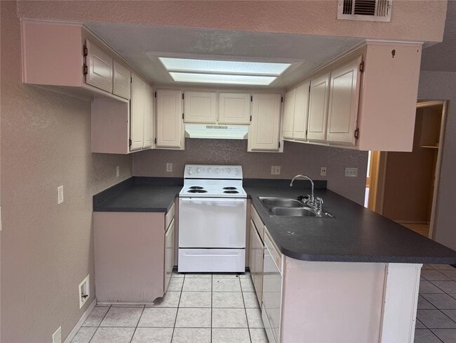 Photo - 417 N Chartrand Ave Unit B