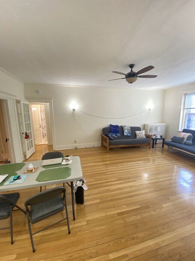 Photo - 28 Alton Pl Unit 2B