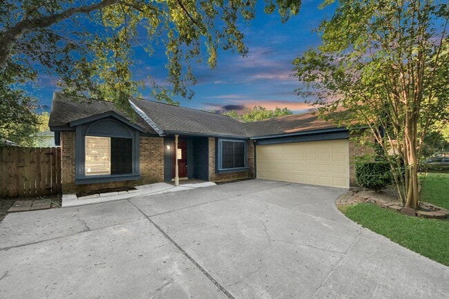 Photo - 3611 Bee Bayou Ln