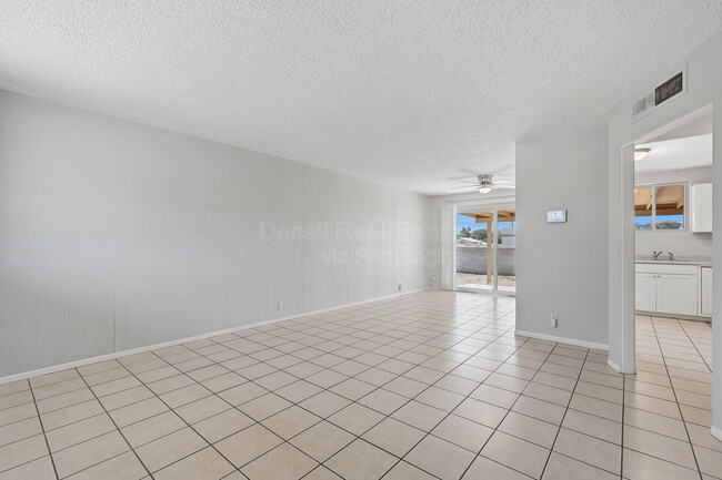 Photo - 210 S Alandale Pl
