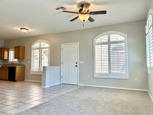 Photo - 2024 S Baldwin