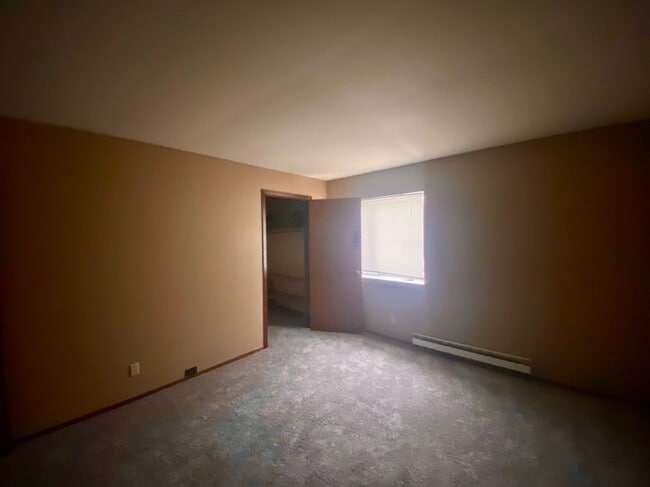 Photo - 302 Whispering Pines Way