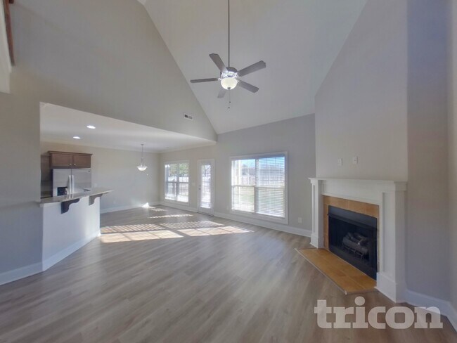 Photo - 1502 John Lee Ln