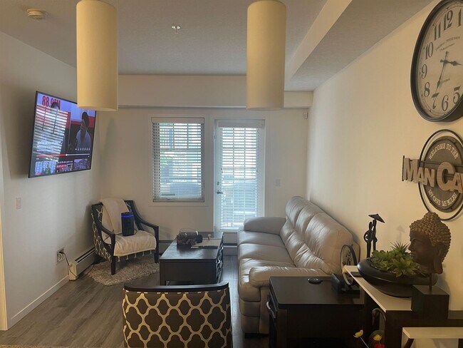 Photo - 1 Bed 1 Bath Unit in Calgary, AB Unit 207
