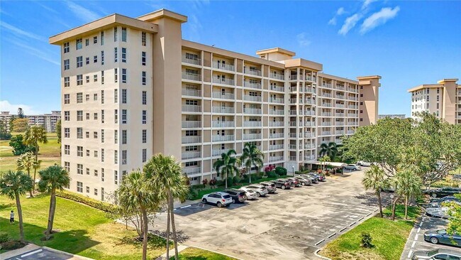 Building Photo - 2671 S Course Dr Unit 808 Rental