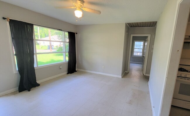 Photo - 2521 Trichel St