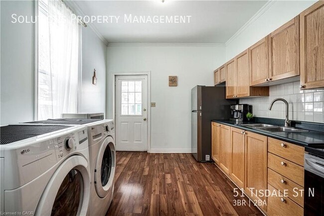 Photo - Beautiful Spacious Family Home