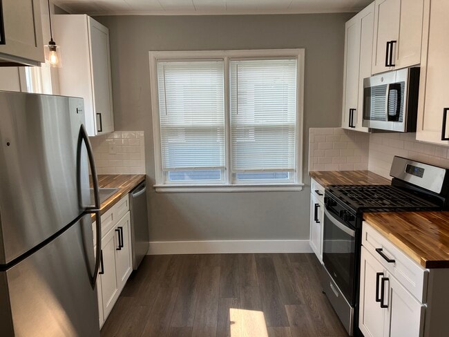 Photo - 109 Unger Ave Unit Upper