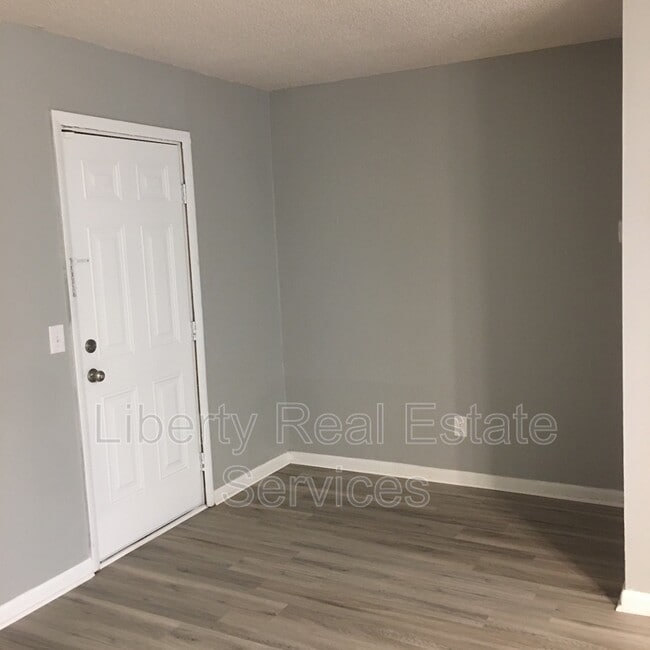 Photo - 107 Gilbert St Unidad Apt 6