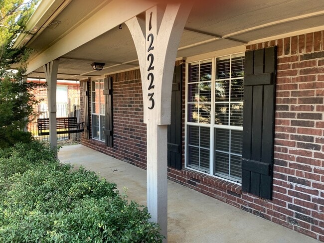 Photo - Darling Home In Jenks Schools!