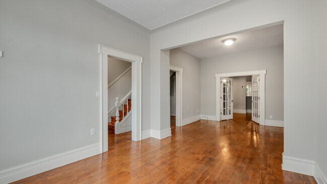 Photo - 1510 Trumbull St