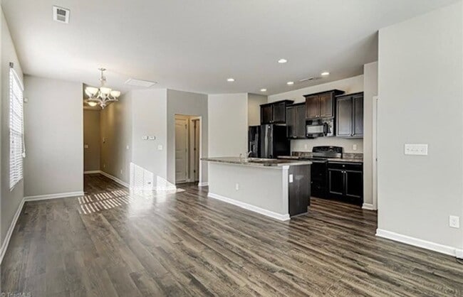 Photo - 2437 Hartfield Cir