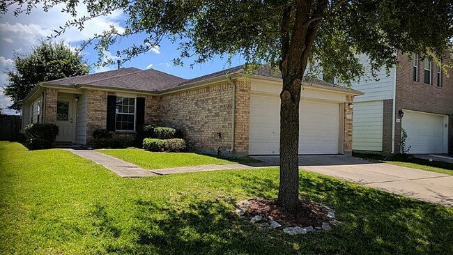 Building Photo - 2027 James Madison Dr