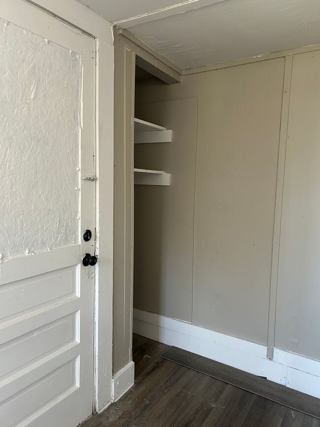 Photo - One Bedroom Duplex in Chattanooga TN- ALL UTILITIES INCLUDED