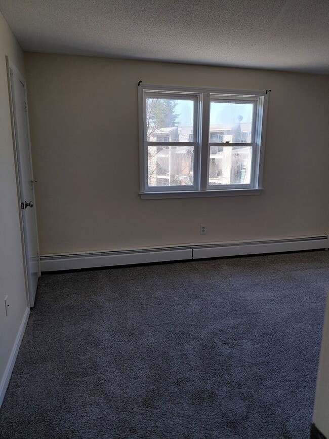 Photo - 4 Knights Bridge Dr Unit Knightsbridge Dr