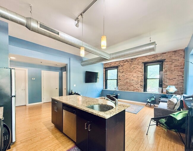 Photo - 881 Lafayette Blvd Unit 2H