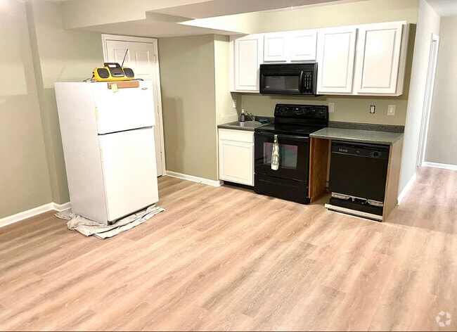Building Photo - 14212 Northwyn Dr Unit B Rental