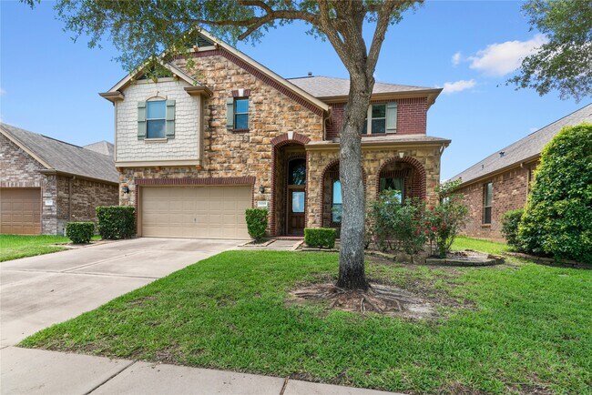 Building Photo - 11119 Hayden Falls Dr