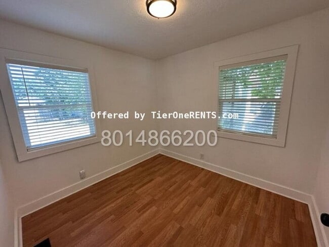 Photo - Move-in special: $500 off First months rent