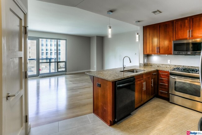 Building Photo - 200 S 31st Ave Unit 4715