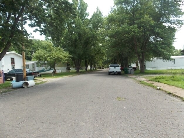 Photo - Twin Lakes Mobile Home Park
