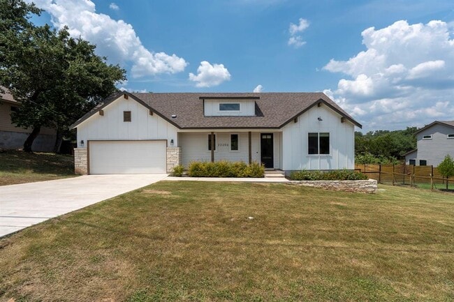 Building Photo - 22206 Briarcliff Dr