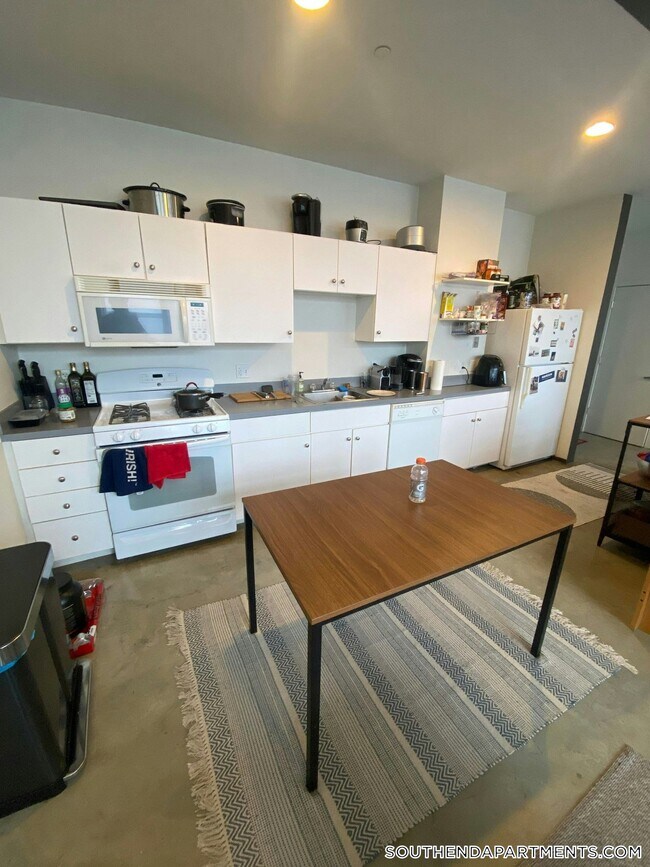 Photo - 160 E Berkeley St Unit 310