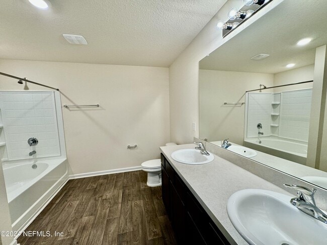 Photo - 2172 Carolina Ct