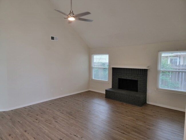 Photo - 6311 Diamond Rock Dr