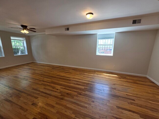 Photo - 203 Halladay St Unit 1