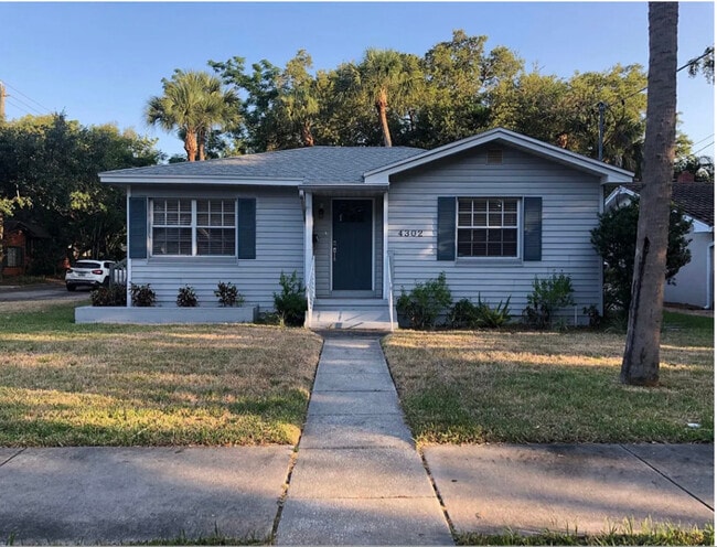 Building Photo - 4302 W Santiago St Rental