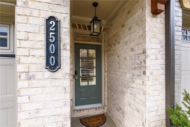 Photo - 2500 Skyland Dr NE