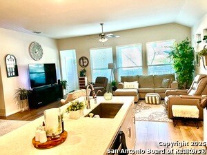 Photo - 7915 Needle Crk