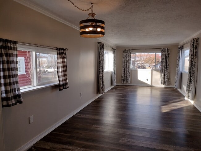 Photo - 1412-1411 11th Ave S