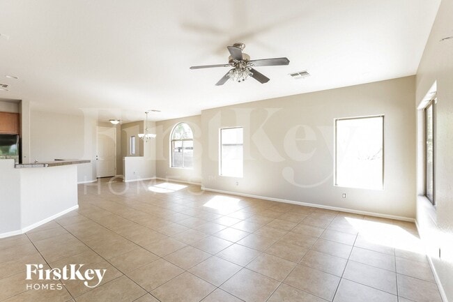 Photo - 17650 N 30th St