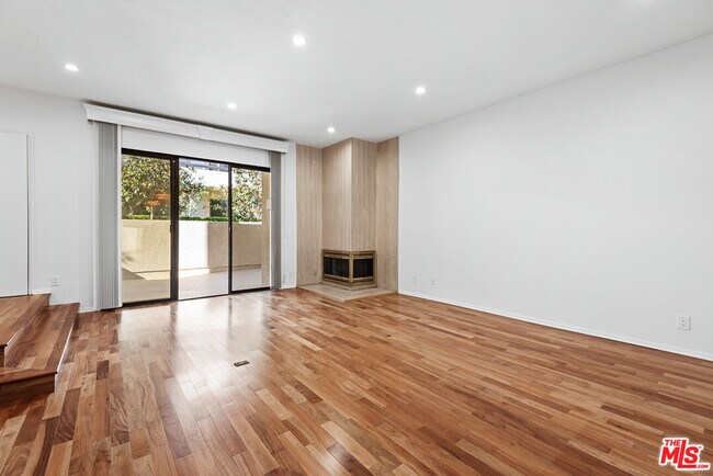 Building Photo - 2471 Century Hill Rental